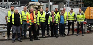 Stationary pump training for machine operators